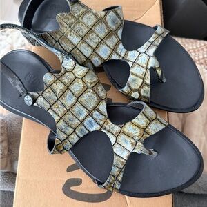 Cydwoq Elect handmade sandals in neutral croc colour.